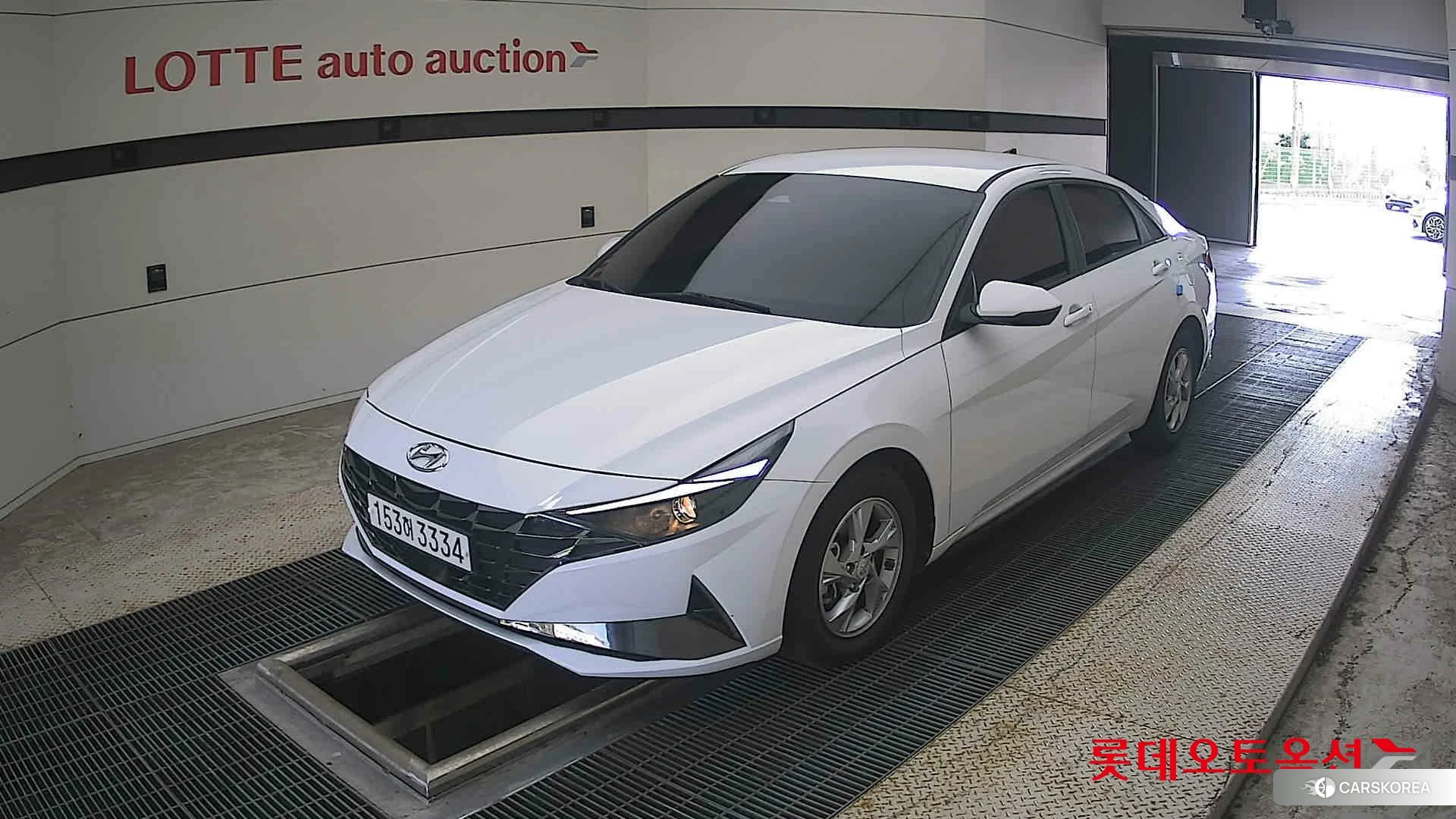 Hyundai Avante 2021 Polar White из Кореи, фото 5