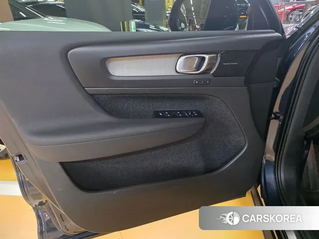 Volvo XC40 2021 Синий из Кореи, фото 5