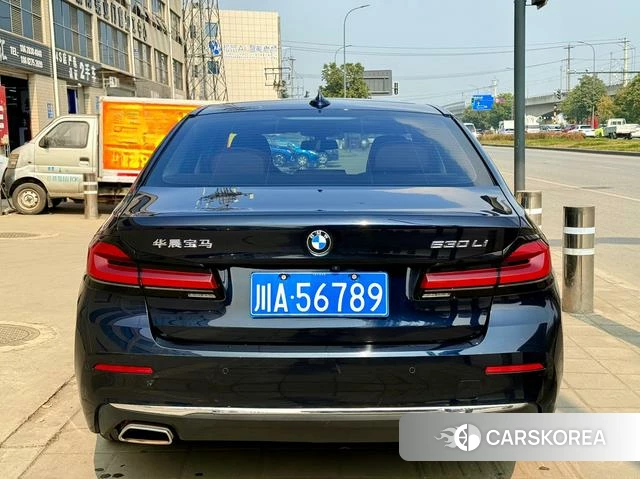 BMW 5 series 2022 Черный из Китая, фото 5