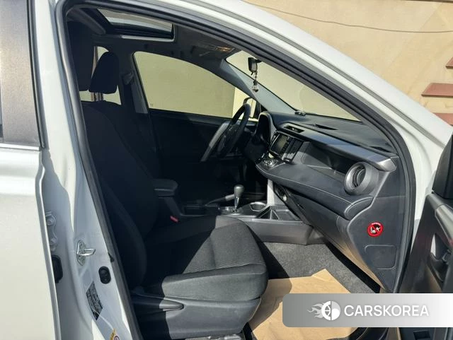 Toyota RAV4 Rongfang 2018 Белый из Китая, фото 5