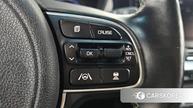 Kia Niro Plus 2022 Белый из Кореи, фото 5