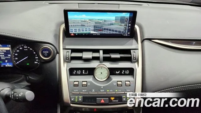 Lexus NX300h 2018 Серебристо-серый из Кореи, фото 5