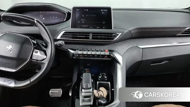 Peugeot 5008 second generation 2019 Белый из Кореи, фото 5
