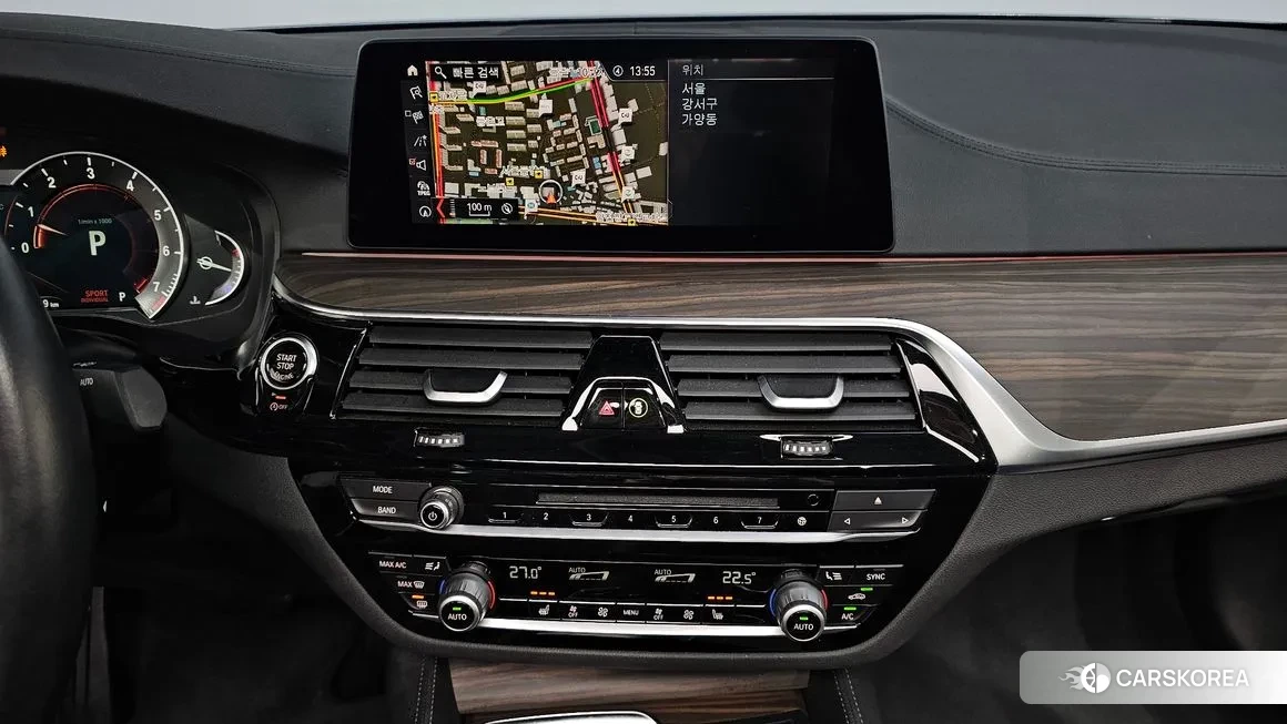 BMW 5 Series (G30) 2019 Цвет галактики из Кореи, фото 5