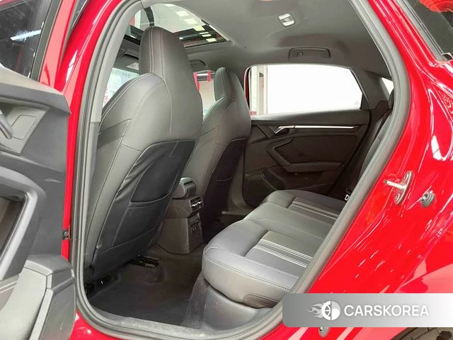Audi A3 2023 Красный из Китая, фото 5