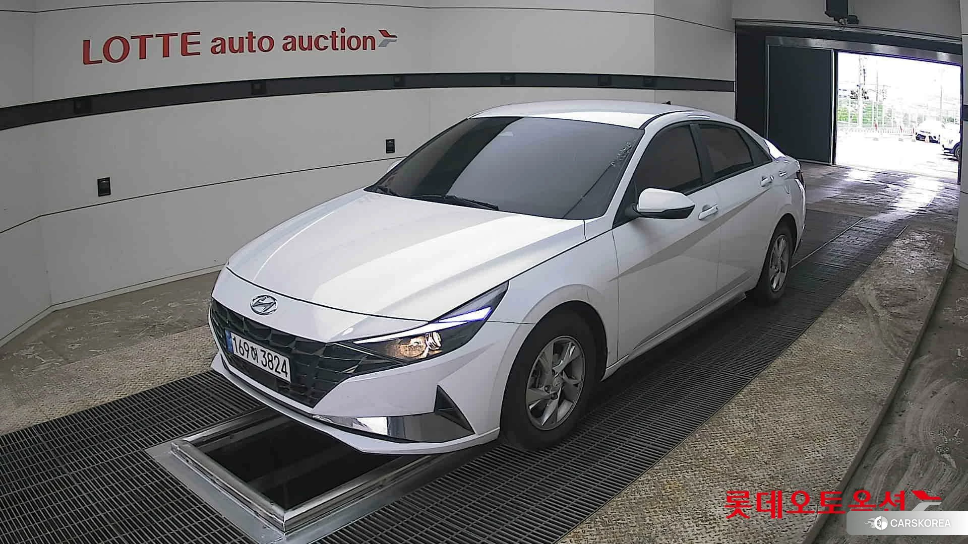 Hyundai Avante 2023 Polar White из Кореи, фото 5