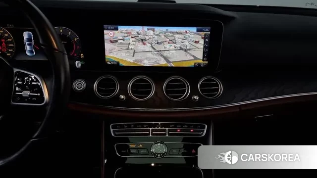 Mercedes-Benz E-Class W213 2020 Белый из Кореи, фото 5