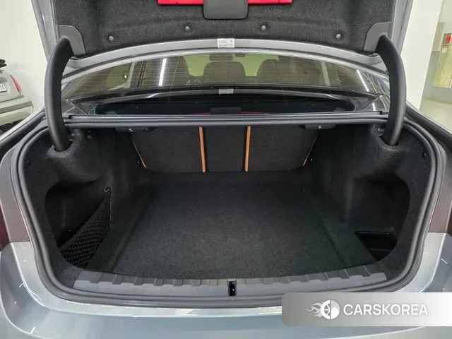 BMW 3 Series (G20) 2024 Серый из Кореи, фото 5