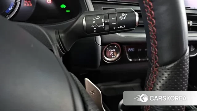 Lexus UX250h 2024 Белый из Кореи, фото 5