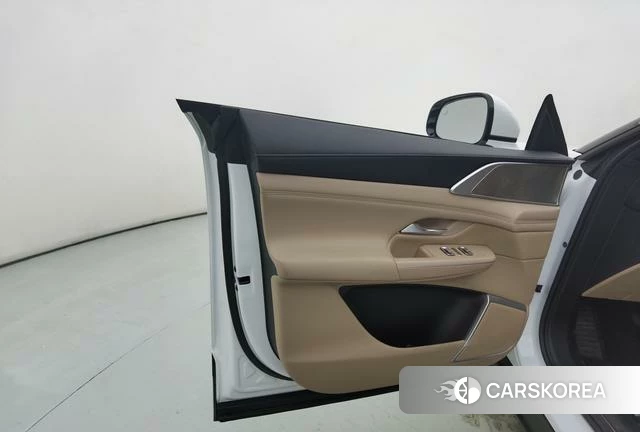 Xiaopeng Motors Xiaopeng G9 2025 Белый из Китая, фото 5