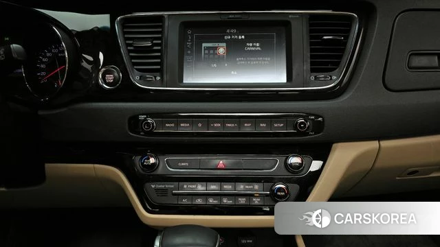 Kia The New Carnival 2018 Белый из Кореи, фото 5