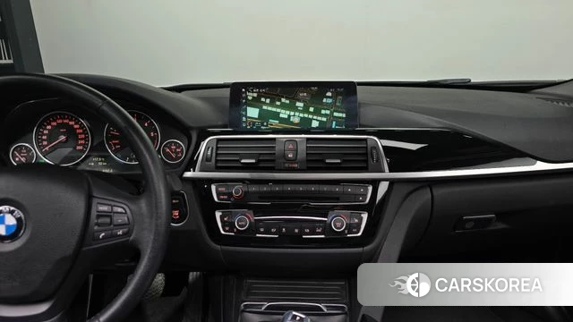 BMW 3 Series (F30) 2018 Белый из Кореи, фото 5