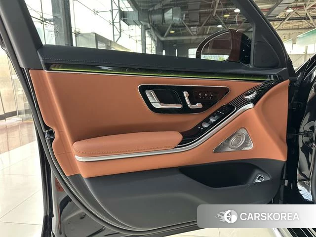 Mercedes-Benz S-class 2026 Черный из Китая, фото 5