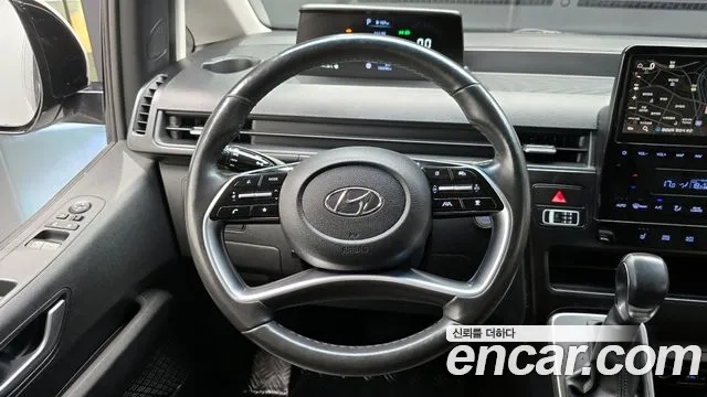 Hyundai Staria 2022 Белый из Кореи, фото 5