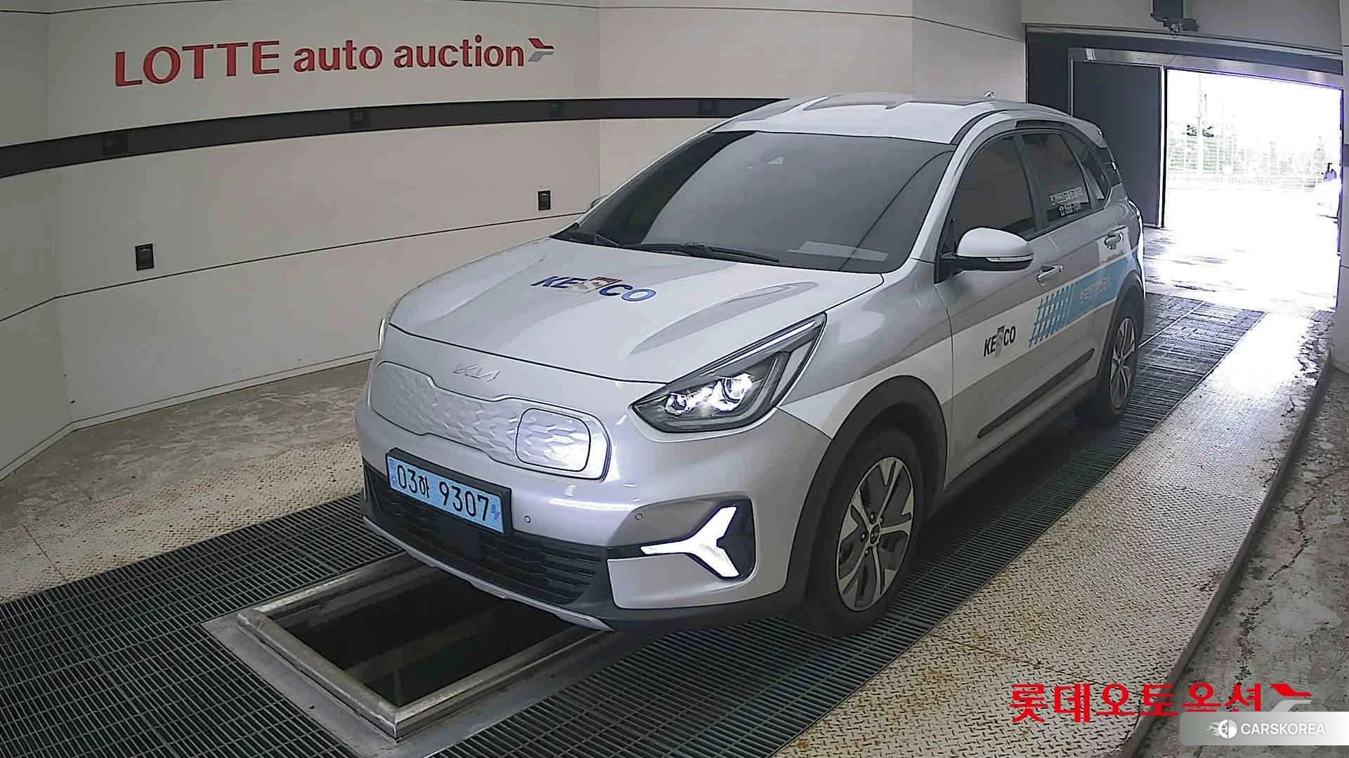 Kia Niro Plus 2023 Sparkling Silver из Кореи, фото 5