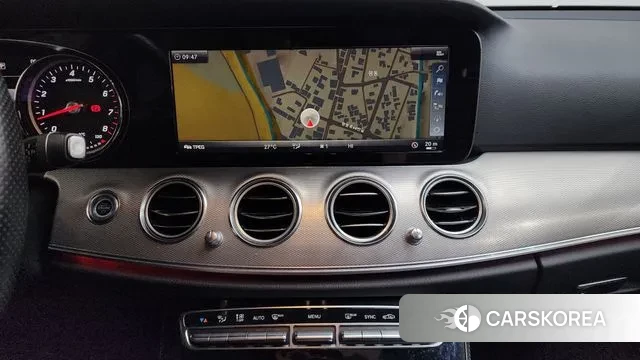 Mercedes-Benz E-Class W213 2018 Белый из Кореи, фото 5