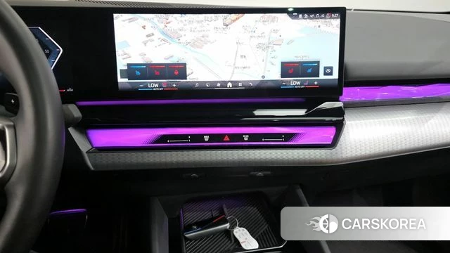 BMW 5 Series (G60) 2023 Белый из Кореи, фото 5