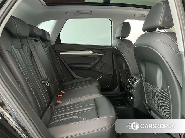 Audi Q5L 2023 Черный из Китая, фото 5