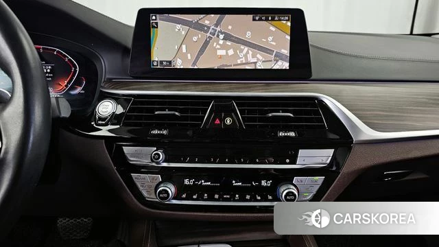BMW 5 Series (G30) 2020 Черный из Кореи, фото 5