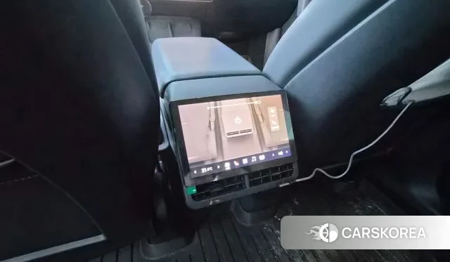 Tesla Model Y 2025 Серый из Кореи, фото 5