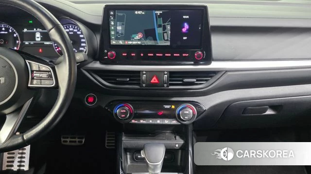 Kia The New K3 2nd generation 2023 Белый из Кореи, фото 5