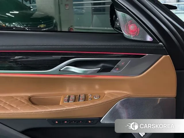 BMW 7 Series (G11) 2020 Черный из Кореи, фото 5