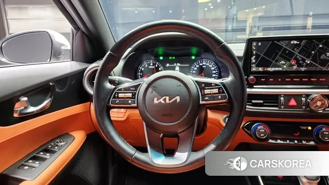 Kia The New K3 2nd generation 2023 Белый из Кореи, фото 5