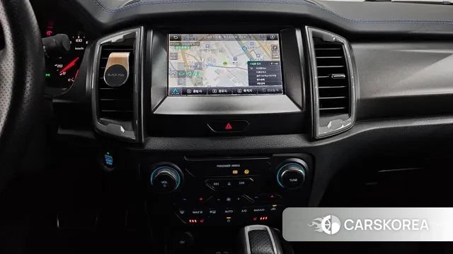 Ford Ranger 3rd Generation 2021 Красный из Кореи, фото 5