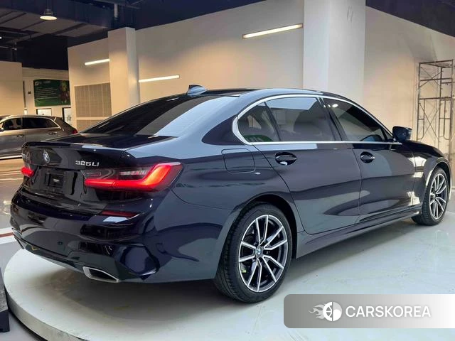 BMW 3 series 2022 Черный из Китая, фото 5