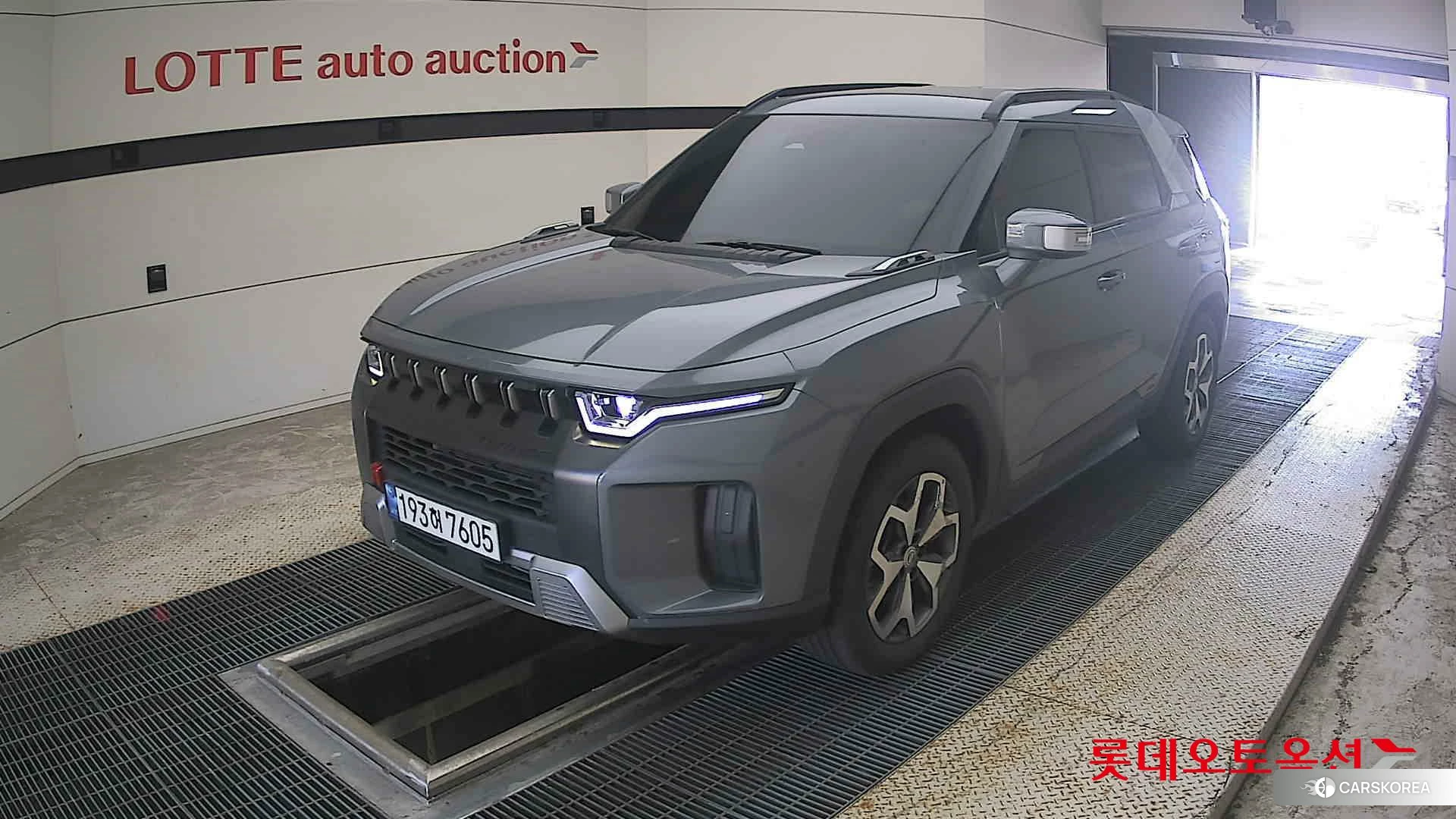 SsangYong Torres 2023 Platinum Gray из Кореи, фото 5
