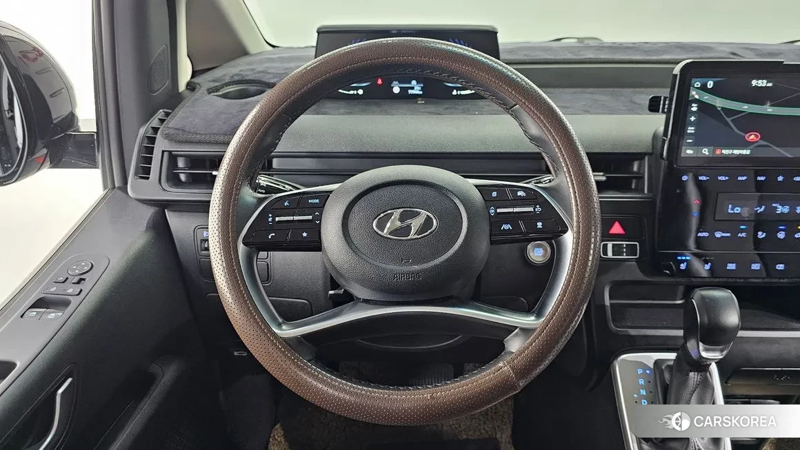 Hyundai Staria 2022 Черный из Кореи, фото 5