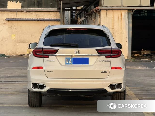 Honda Crown Road 2023 Белый из Китая, фото 5