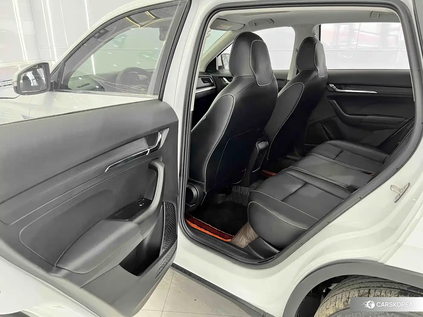 Skoda Komick 2023 Белый из Китая, фото 5