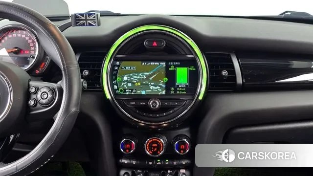 Mini Cooper 2018 Песочный из Кореи, фото 5