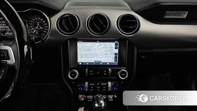 Ford Mustang 2023 Черный из Кореи, фото 5