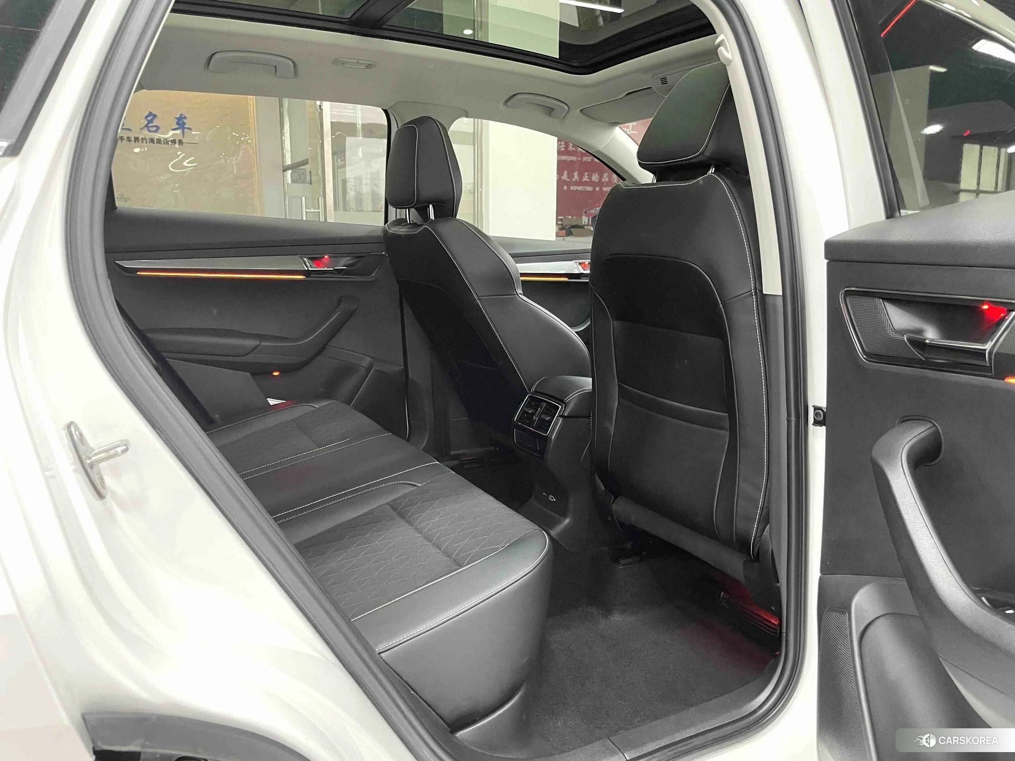 Skoda Krok 2020 Белый из Китая, фото 5
