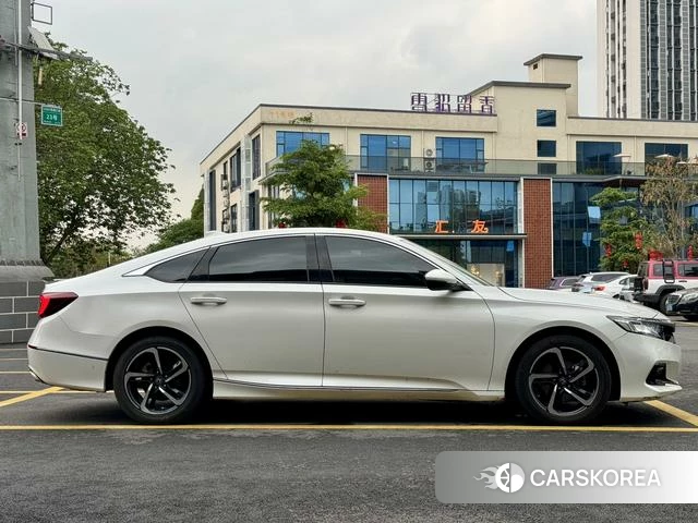 Honda Accord 2022 Белый из Китая, фото 5