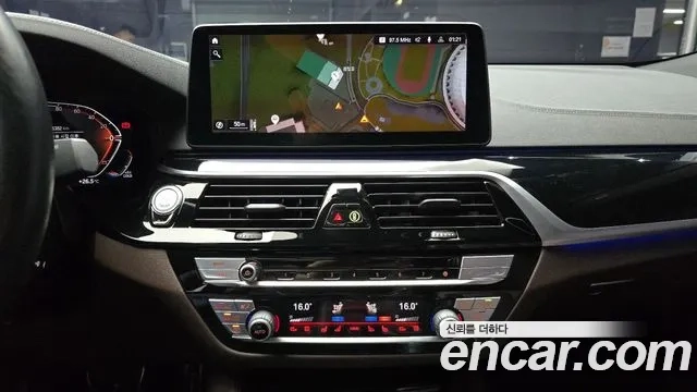 BMW 6 Series GT (G32) 2021 Белый из Кореи, фото 5