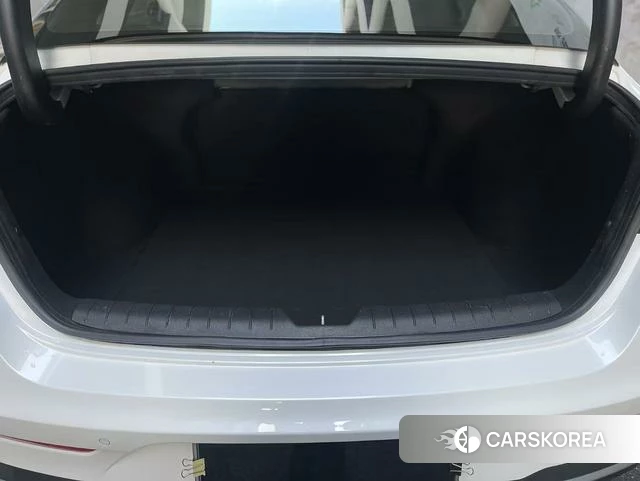 Kia K5 2021 Белый из Китая, фото 5