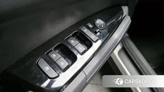 Kia Sportage 5th Generation 2022 Белый из Кореи, фото 5