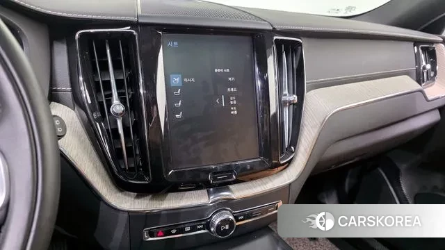 Volvo XC60 second Generation 2019 Белый из Кореи, фото 5