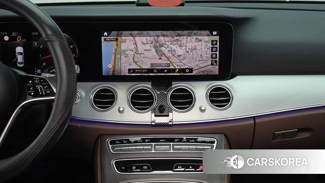 Mercedes-Benz E-Class W213 2021 Черный из Кореи, фото 5