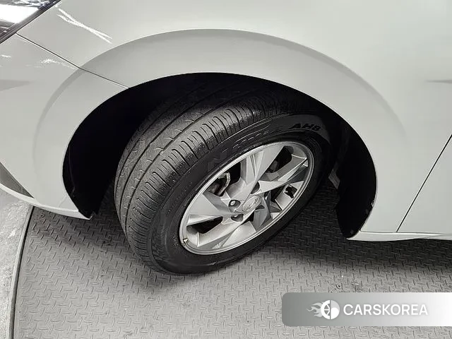 Hyundai Avante (CN7) 2021 Белый из Кореи, фото 5