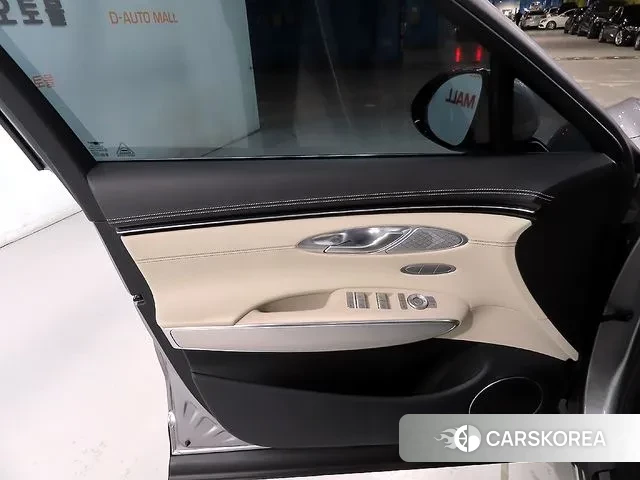 Genesis GV70 2022 Серебристо-серый из Кореи, фото 5