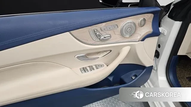 Mercedes-Benz E-Class W213 2023 Белый из Кореи, фото 5