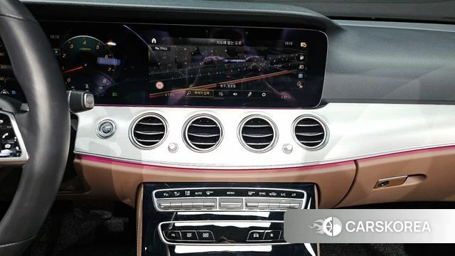 Mercedes-Benz E-Class W213 2021 Белый из Кореи, фото 5