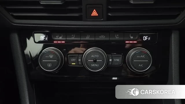 Volkswagen 7th Generation of Jetta 2020 Черный из Кореи, фото 5