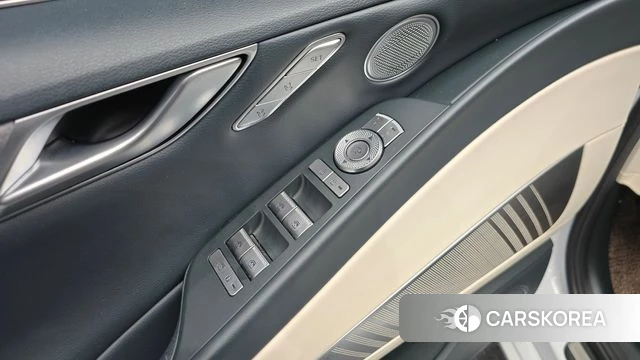 Genesis Electrified G80 (RG3) 2022 Белый из Кореи, фото 5