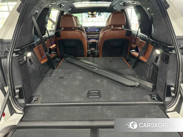 BMW X7 (G07) 2023 Белый из Кореи, фото 5