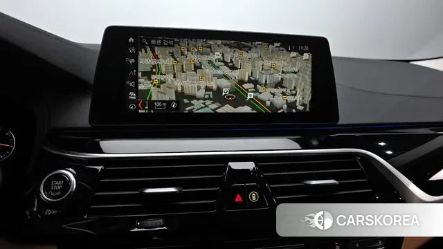 BMW 5 Series (G30) 2018 Светло-серебряный цвет из Кореи, фото 5